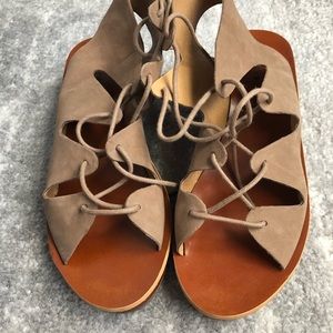 Lace-up platform sandals